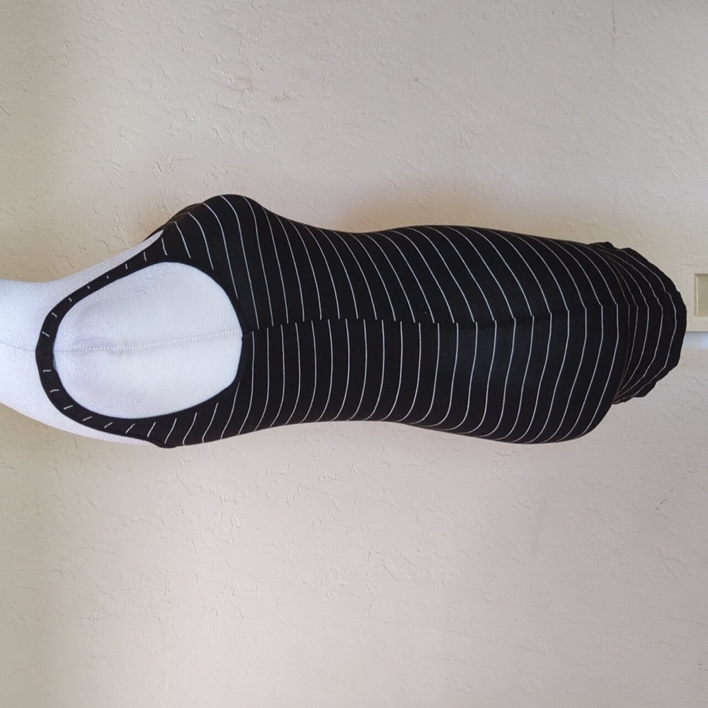 3/$20🌟 Halogen Black/White Mini Stripe Striped Favorite Tank Top Size XS - Picture 7 of 10